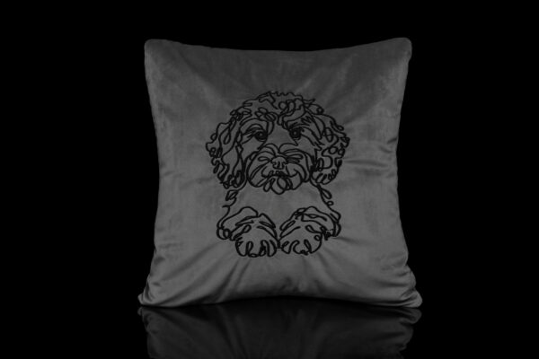 dekoratyvinė pagalvėlė pagalvėlės siuvinėta pagalvėlė pagalvėlės su šunimis dekoratyvinė pagalvėlė su gyvūnais išskirtinio dizaino pagalvėlės