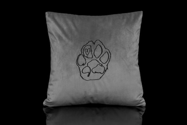 dekoratyvinė pagalvėlė pagalvėlės siuvinėta pagalvėlė pagalvėlės su šunimis dekoratyvinė pagalvėlė su gyvūnais išskirtinio dizaino pagalvėlės