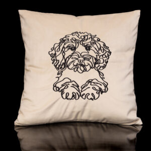 GUSTAS SALDYS dekoratyvinė pagalvėlė pagalvėlės siuvinėta pagalvėlė pagalvėlės su šunimis dekoratyvinė pagalvėlė su gyvūnais išskirtinio dizaino pagalvėlės